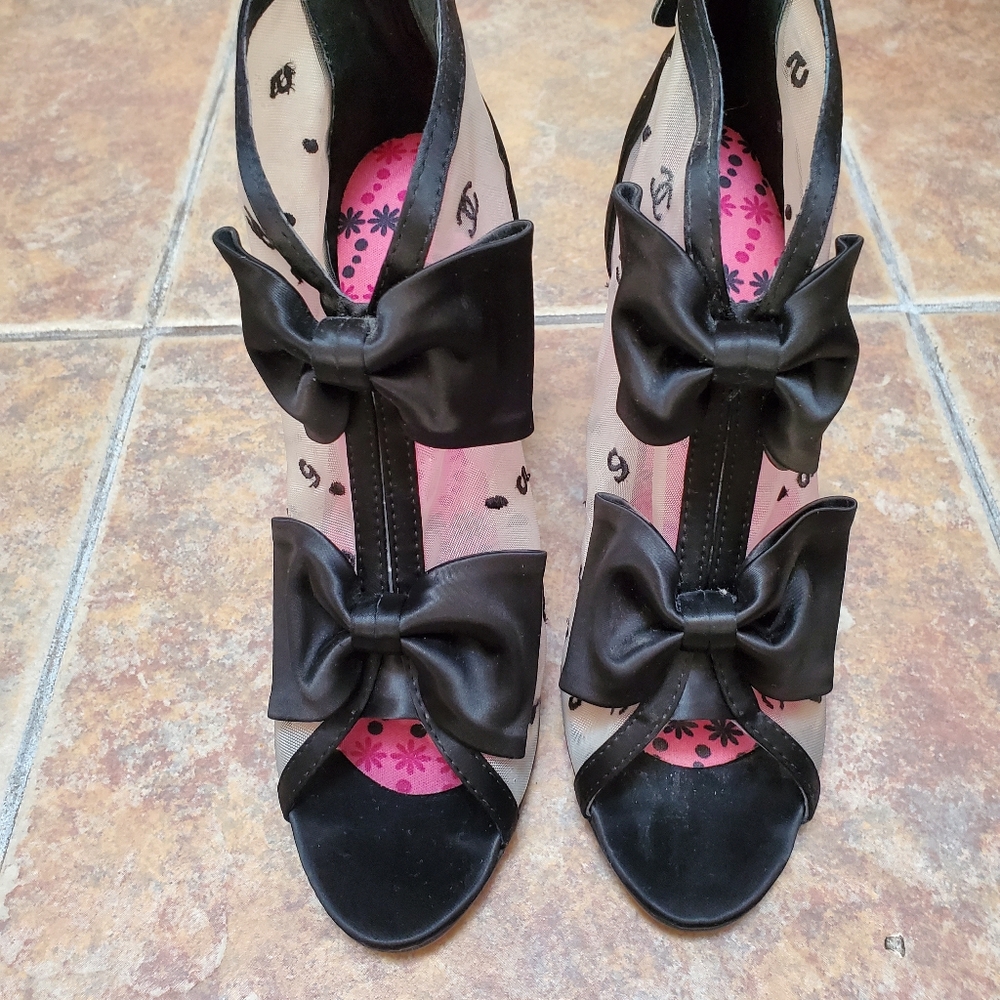 Unbranded Heels